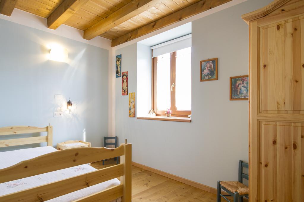 Casa Delle Noci Villa Grimacco Ruang foto